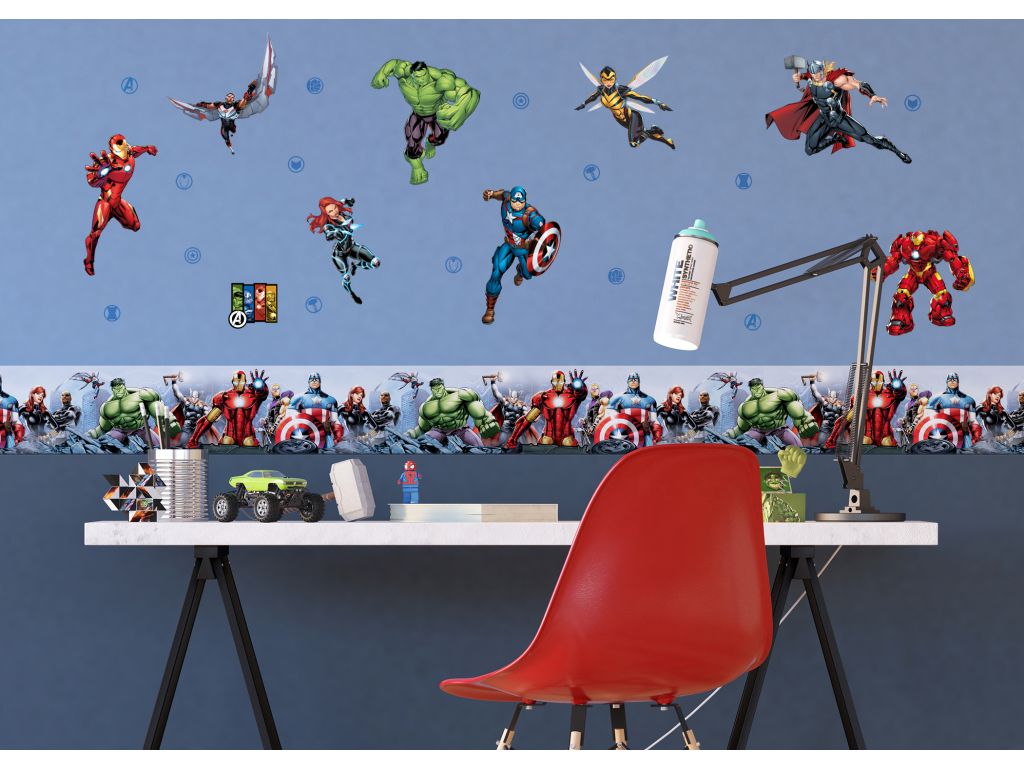 Dětské samolepky na zeď AG Design DKS 3817 Avengers 30 x 30 cm